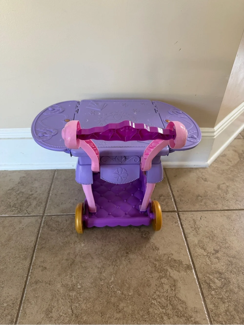 Disney Junior Just Play Sofia the First Purple & Pink Play Cart with Gold Wheels